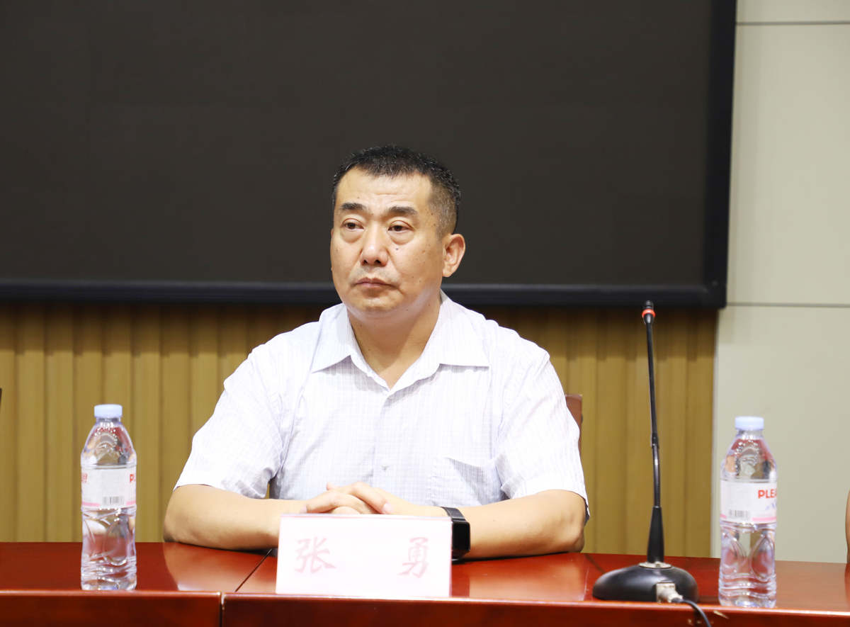 長(zhǎng)田實(shí)業(yè)傾情捐資 助力學(xué)子圓夢(mèng) 愛(ài)暖金秋 長(zhǎng)田實(shí)業(yè)傾情捐資 助力學(xué)子圓夢(mèng) 愛(ài)暖金秋