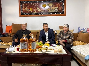 【長(zhǎng)田動(dòng)態(tài)】情暖重陽(yáng)！長(zhǎng)田實(shí)業(yè)攜愛(ài)入戶(hù)，把關(guān)懷送到員工長(zhǎng)輩身邊