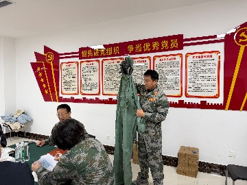 【長田動態(tài)】區(qū)發(fā)改局（區(qū)國動辦）四級調(diào)研員馮培東主任走進長田實業(yè)——國防動員宣傳進企業(yè) 共筑堅不可摧安全屏障